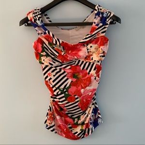 🎉3for40$🎉 GUESS floral top 🌺 🌸